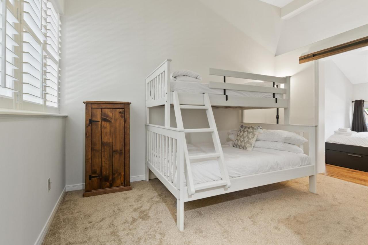 Lovely 3 Bedroom Wintergreen Retreat W Sauna บลูเมาเทนส์ ภายนอก รูปภาพ